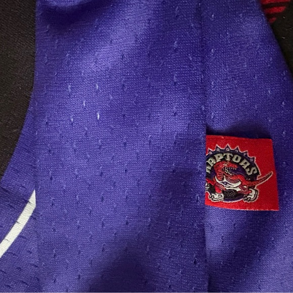 Toronto Rapters jersey - Picture 4 of 7